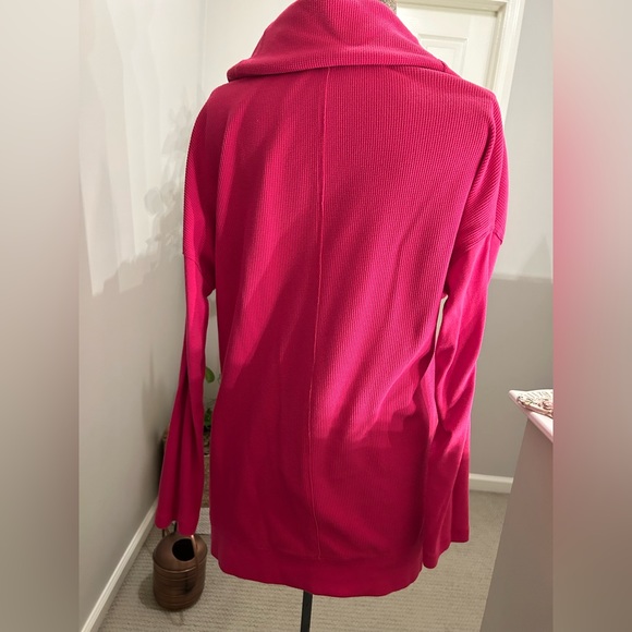 Women’s cowl neck top - Picture 2 of 4